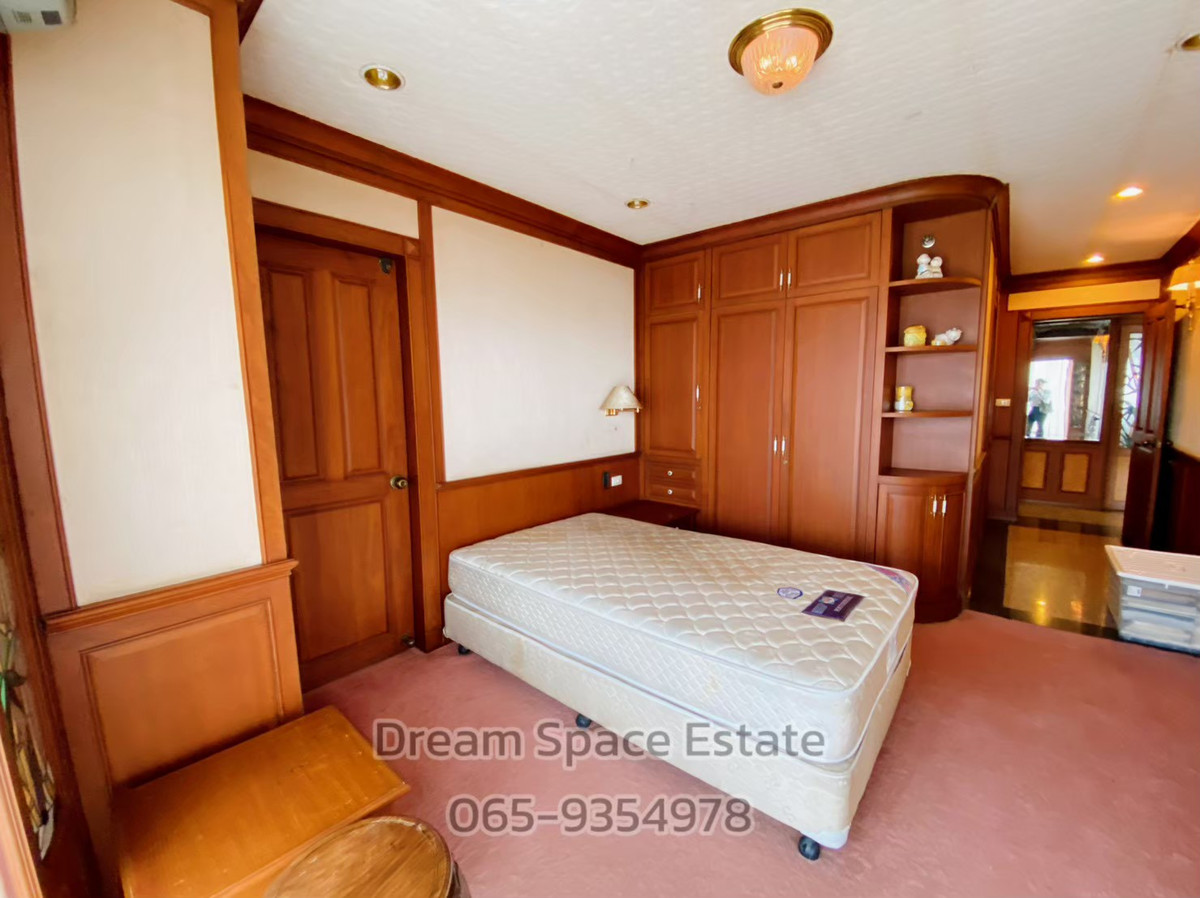 ขายคอนโดปิ่นเกล้า จรัญสนิทวงศ์ : 🌊 ขายคอนโดหรู Bangkok River Marina 300.24 ตร.ม. ริมเจ้าพระยา — Rare Deal ที่หาไม่ได้บ่อย!