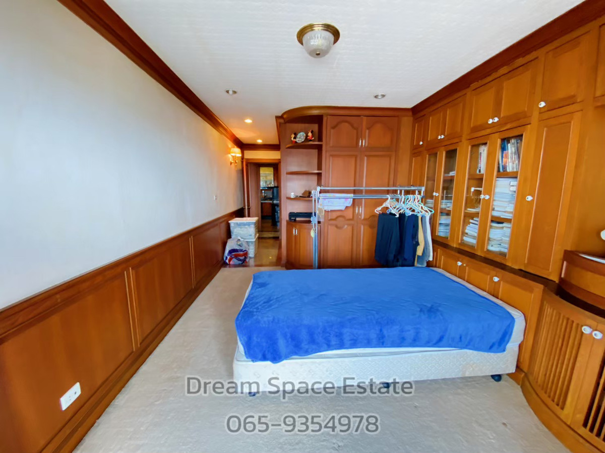 ขายคอนโดปิ่นเกล้า จรัญสนิทวงศ์ : 🌊 ขายคอนโดหรู Bangkok River Marina 300.24 ตร.ม. ริมเจ้าพระยา — Rare Deal ที่หาไม่ได้บ่อย!