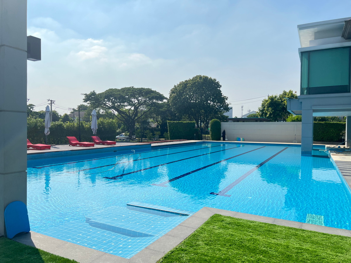 ให้เช่าบ้านพัฒนาการ ศรีนครินทร์ : ให้เช่า บ้านเดี่ยว 2 ชั้น Mantana Rama 9 – Srinakarin | บ้านไซส์ใหญ่ที่สุดในโครงการ | ที่ดิน 91.5 ตร.วา | ฟังก์ชันครบ เหมาะสำหรับครอบครัว