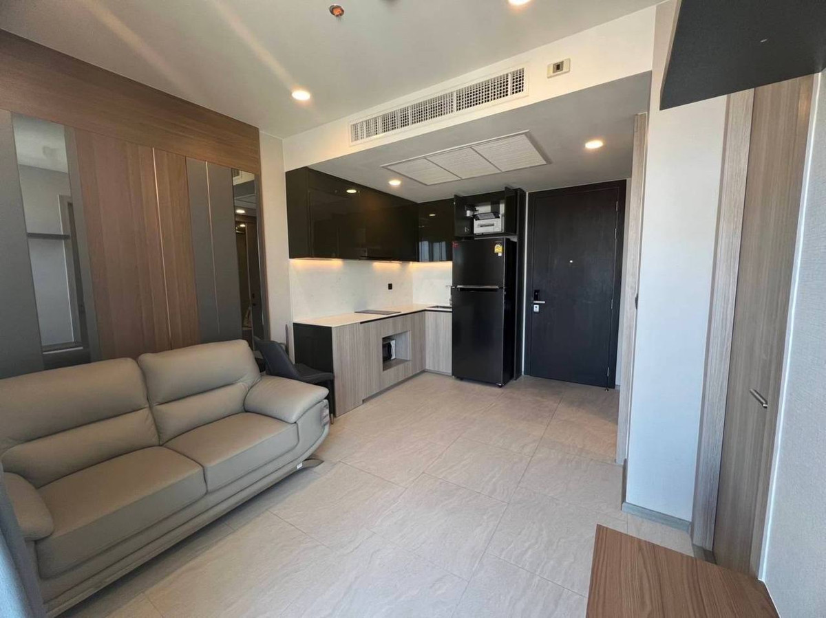 For RentCondoSiam Paragon ,Chulalongkorn,Samyan : Cooper Siam【𝐑𝐄𝐍𝐓】🔥Warm, creamy brown tones with character🔥 Contact Line ID: @hacondo