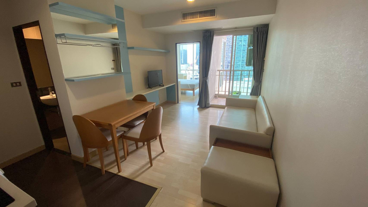 ให้เช่าคอนโดสุขุมวิท อโศก ทองหล่อ : คอนโด 1 ห้องนอน 1 ห้องน้ำ ขนาด 37 ตร.ม. ที่ 59 เฮอริเทจ ให้เช่าเดือนละ 15,000 บาท ที่สุขุมวิท ซอย 59 ใกล้ BTS ทองหล่อ