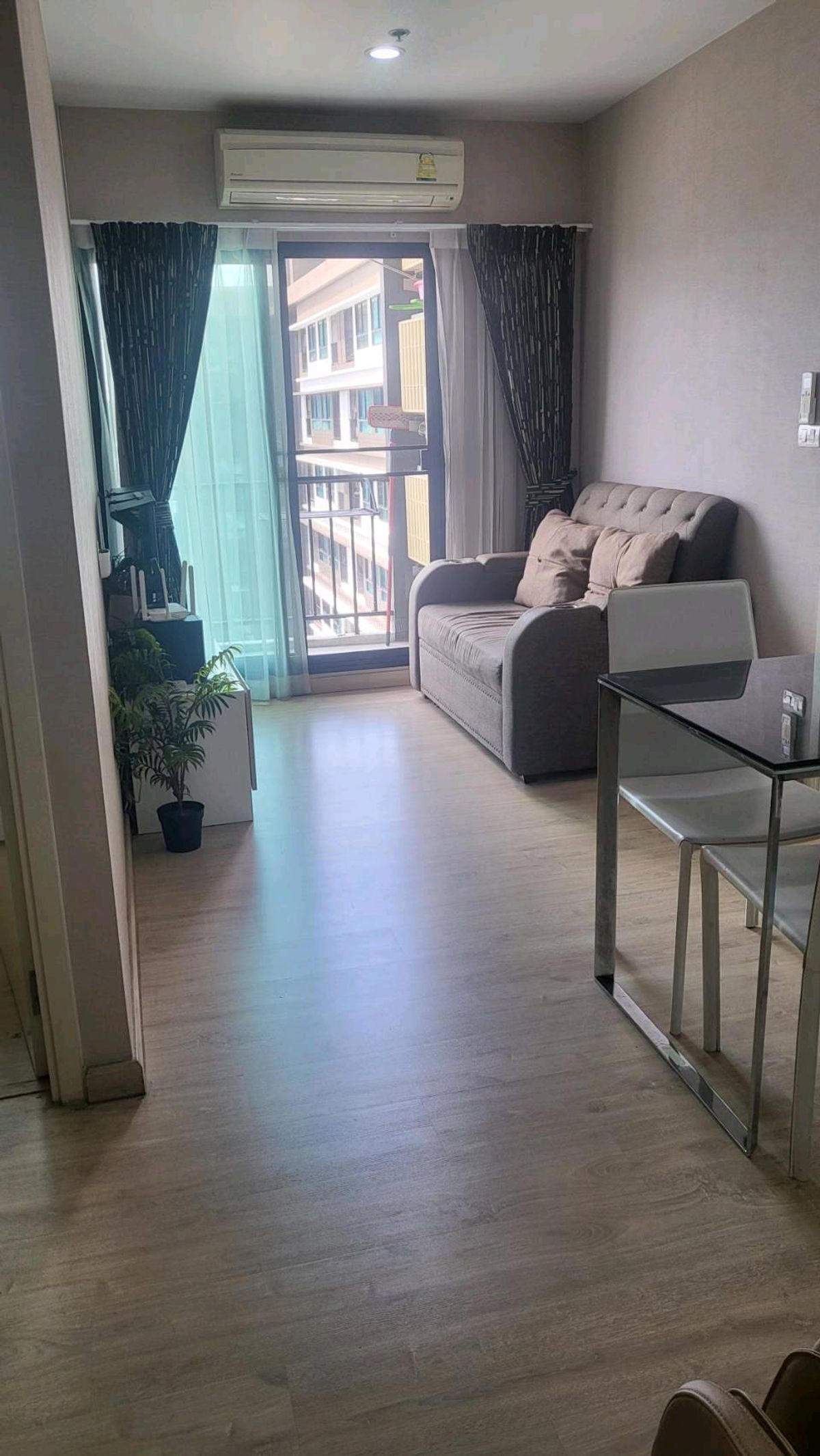 CondoThaphra, Talat Phlu, Wutthakat : The Parkland Phetkasem Thapra【𝐒𝐄𝐋𝐋 & 𝐑𝐄𝐍𝐓】🔥Cream tones, earth tones, clean, simple but look expensive with furniture details🔥 Contact Line ID: @hacondo