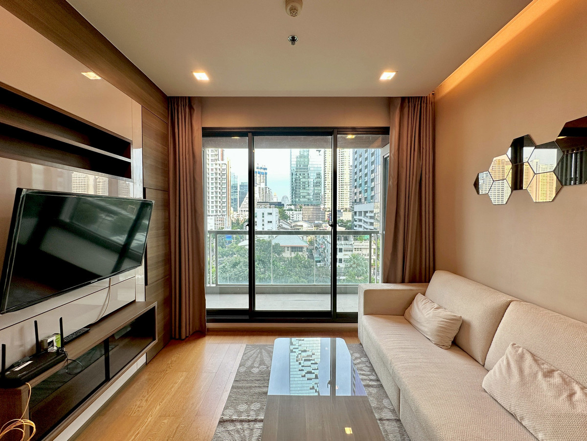 For RentCondoSathorn, Narathiwat : The Address Sathon – Spacious, Home-Like Living in the Heart of Sathorn. Comfortable for Families, with Easy Access to Everything.