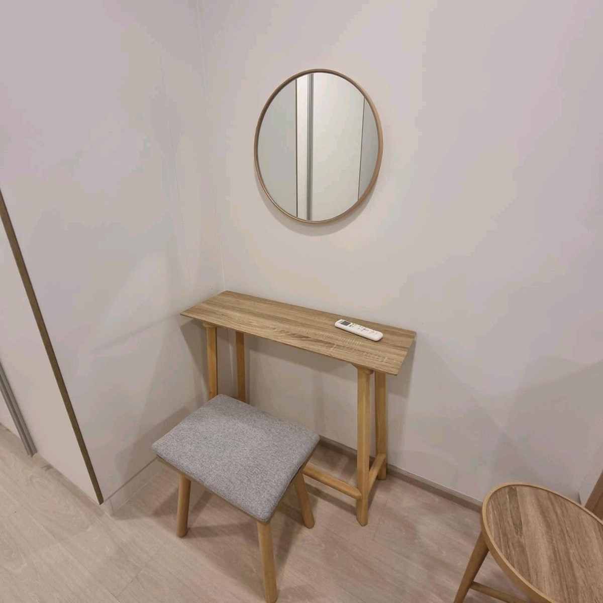 For RentCondoSukhumvit, Asoke, Thonglor : 🔥For urgent rent 🔥Noble Ambience Sukhumvit 42, beautiful room, decorated in a minimalist style, located in the heart of the city, convenient transportation, near BTS Ekkamai ❗