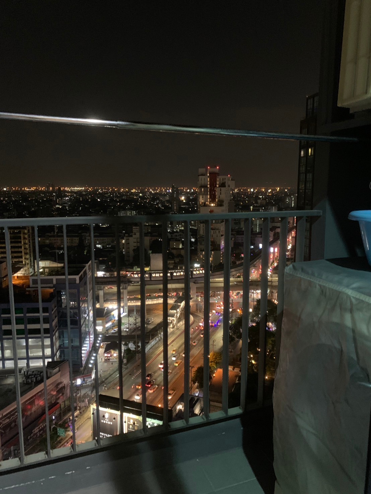 ขายคอนโดลาดพร้าว เซ็นทรัลลาดพร้าว : ⚡️Hot Price⚡️	Chapter One Midtown Ladprao 24 🔥30Sqm 1B1B 3.3 Mbเท่านั้น⚡️วิวดี สนใจติดต่อ พัตเตอร์ 0928895628 