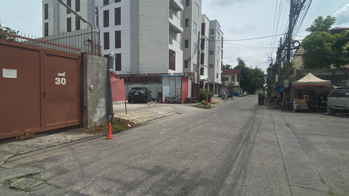 ขายที่ดินลาดพร้าว101 แฮปปี้แลนด์ : Vายที่ดินลาดพร้าว 101 เนื้อที่ 83 ตรว.