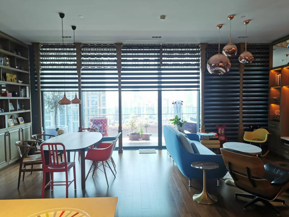 For SaleCondoSukhumvit, Asoke, Thonglor : ♦ Luxury style ♦ 25+ floor | 3 bedrooms 196.63 sq.m. | Near BTS Phrom Phong 110 m., EmQuartier 260 m., Emporium 260 m., Samitivej Sukhumvit Hospital 1.4 km.