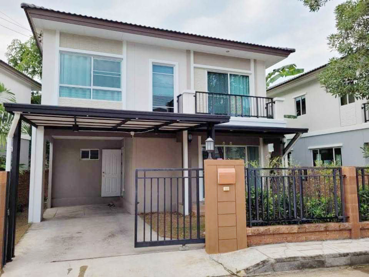 For RentHouseChiang Mai : House in the project For rent 22,000 baht per month, close to Charoen Charoen Market, only 5 minutes, No.13H324.