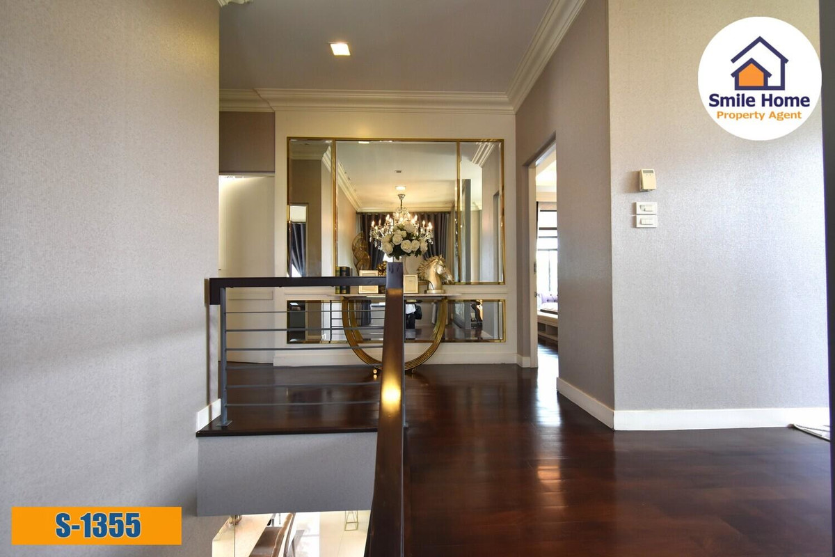 For SaleHouseLadkrabang, Suwannaphum Airport : Single house for sale Manthana On Nut-Wongwaen 4  The house is ready to move in, the biggest tie.