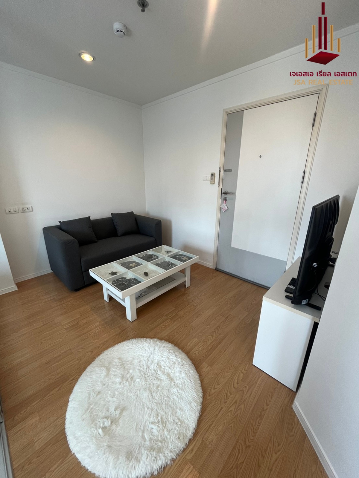 For RentCondoPattanakan, Srinakarin : ✨ For Rent: Lumpini Place Srinakarin - Huamark Station Condo ✨ 💰 Only 10,000 THB/month