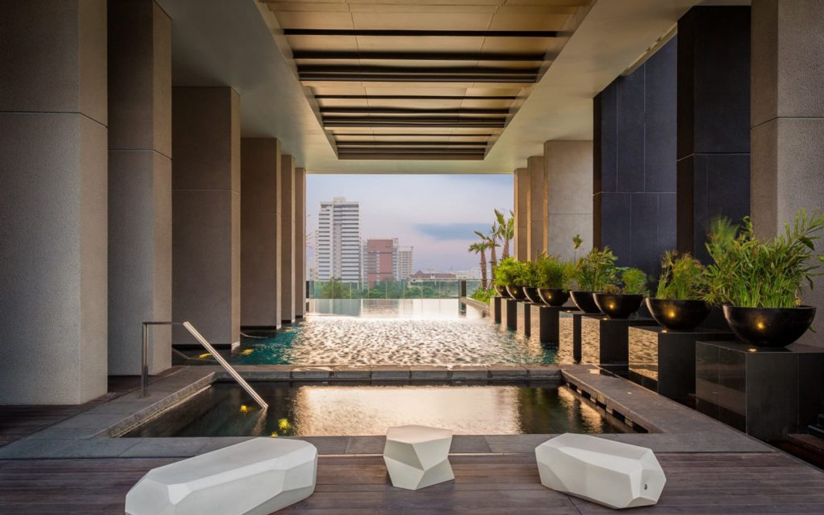 For SaleCondoWitthayu, Chidlom, Langsuan, Ploenchit : Best Price 185 Rajadamri 20,000,000 mb Call 064-1509292