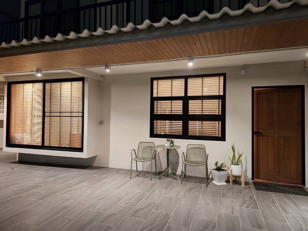 ขายบ้านวิภาวดี ดอนเมือง หลักสี่ : 📢👇บ้านเดี่ยว 2 ชั้น พร้อมโกดังเก็บของ ในทำเลศักยภาพสูง เหมาะทั้งเพื่อการอยู่อาศัยและการลงทุน คุ้มค่าด้วยทำเลเข้าออกได้หลายเส้นทาง เชื่อมวิภาวดี–พหลโยธิน 