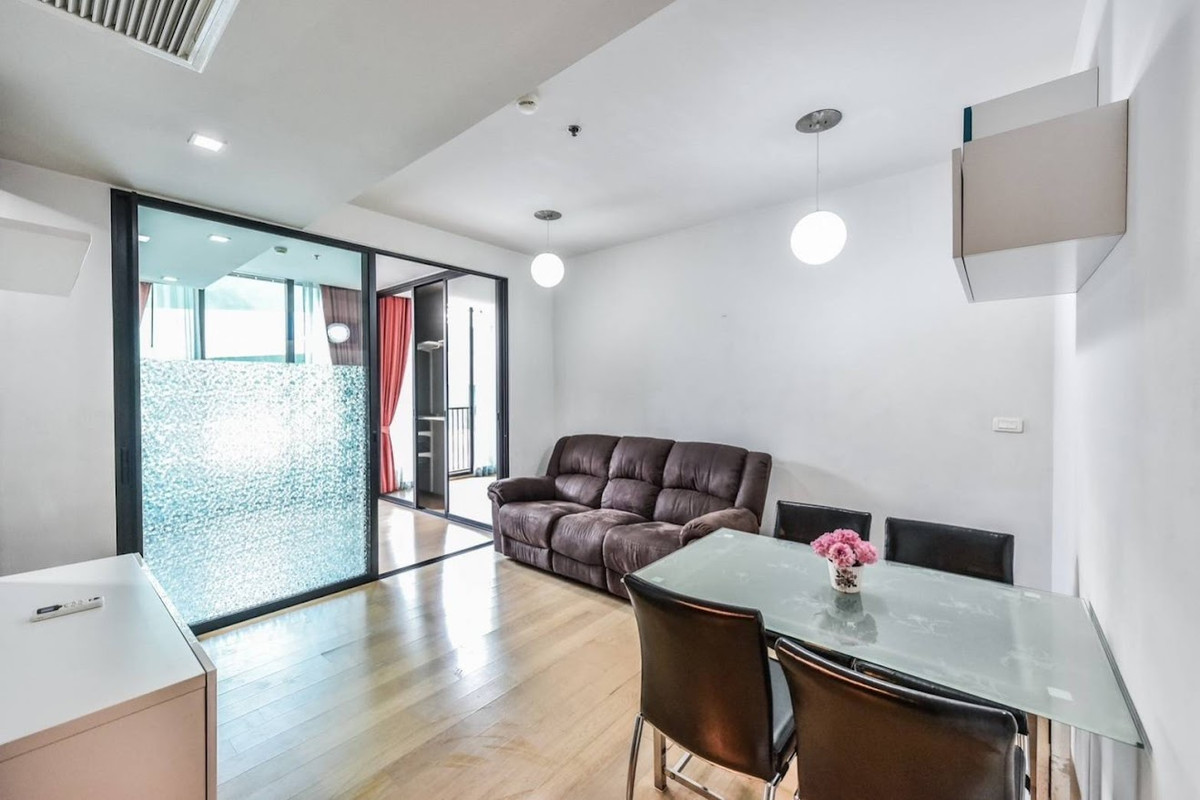 For SaleCondoAri,Anusaowaree : noble Re:D 1 bedroom 1 bathroom 40 Sqm. Urgent sale, cheapest price in the building, next to BTS Ari.