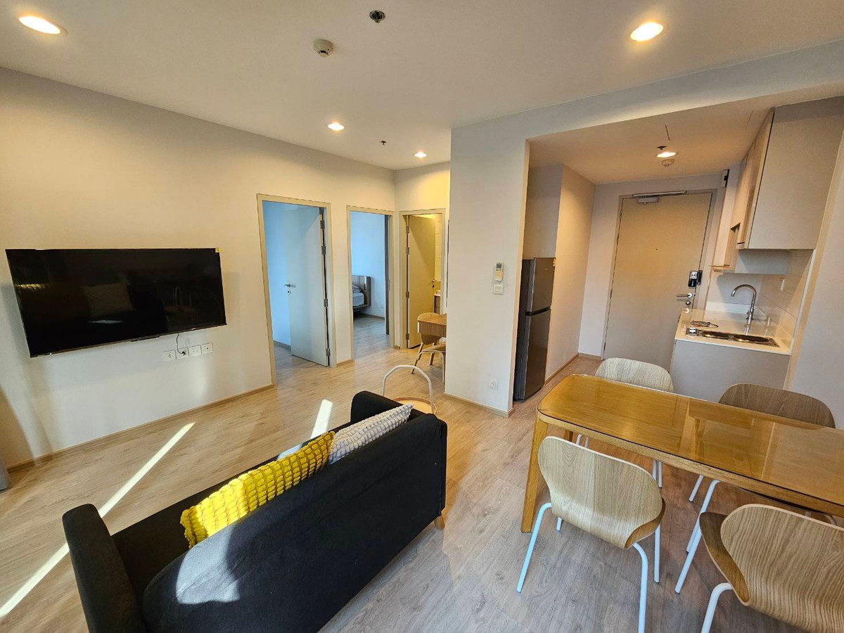 For SaleCondoRatchathewi,Phayathai : Urgent sale Ideo Q Ratchathewi 2bed 1bath, beautiful room, brand new, never lived in, near BTS Ratchathewi, easy to rent, comfortable to live in by yourself.