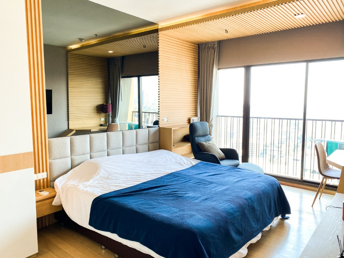 ให้เช่าคอนโดสุขุมวิท อโศก ทองหล่อ : ให้เช่า โนเบิล รีไฟน์ ห้องสวยพร้อมอ่างอาบน้ำ ราคาดี ใจกลางเมือง เดินทางสะดวก 