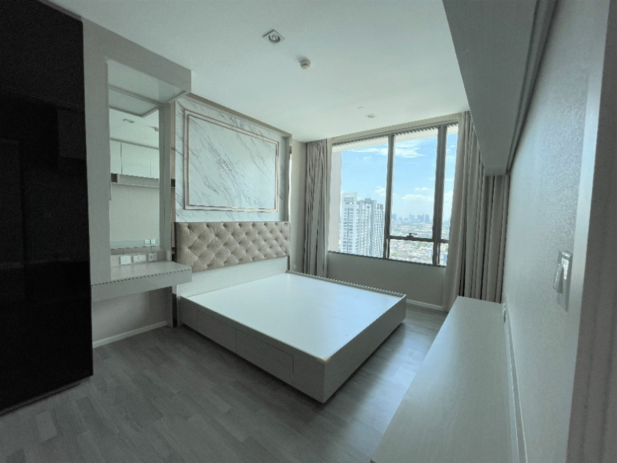 For SaleCondoBang Sue, Wong Sawang, Tao Pun : For sale 333 Riverside, beautiful room, very luxurious, good price, city view.