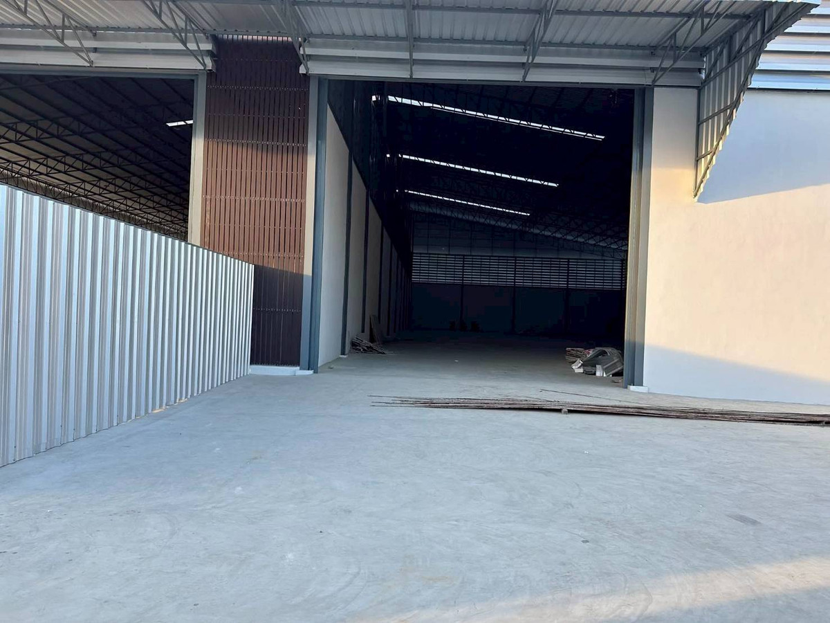 ให้เช่าโกดังมหาชัย สมุทรสาคร : ให้เช่าโกดัง สร้างใหม่ สวนหลวง กระทุ่มเเบน สมุทรสาคร พื้นที่ 2,000ตรม