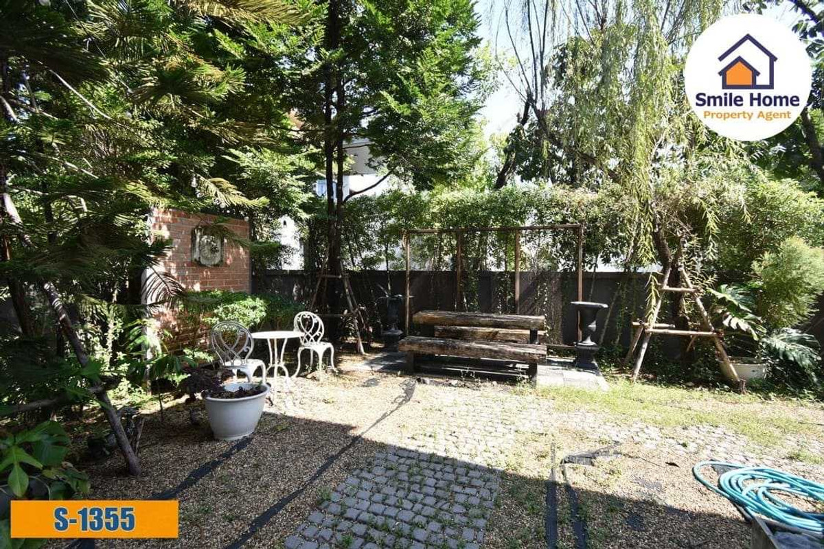 For SaleHouseLadkrabang, Suwannaphum Airport : Single house for sale Manthana On Nut-Wongwaen 4  The house is ready to move in, the biggest tie.