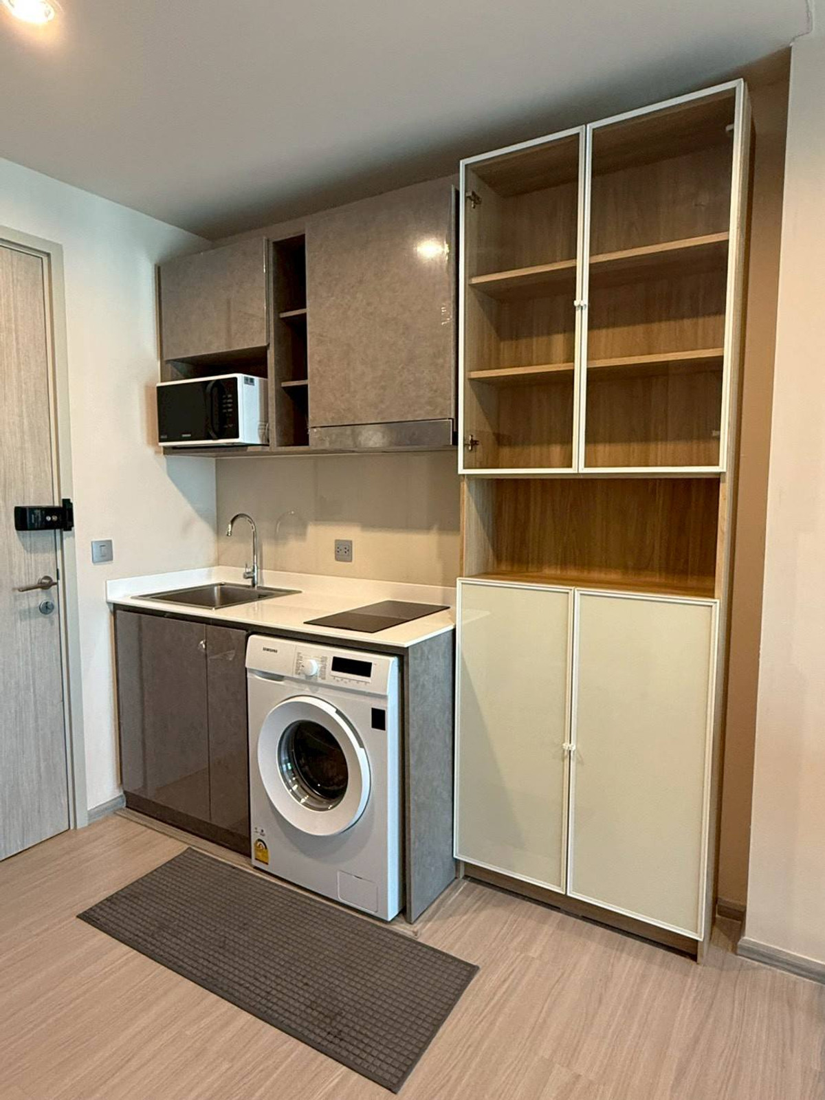 For RentCondoSamut Prakan,Samrong : For rent 📍 Aspire Erawan Prime 📍 Fully furnished and equipped, near BTS Erawan