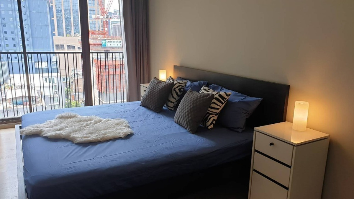 For SaleCondoSukhumvit, Asoke, Thonglor : For Sale Noble Refine beautiful room, city view, very good price, near BTS Phrom Phong.