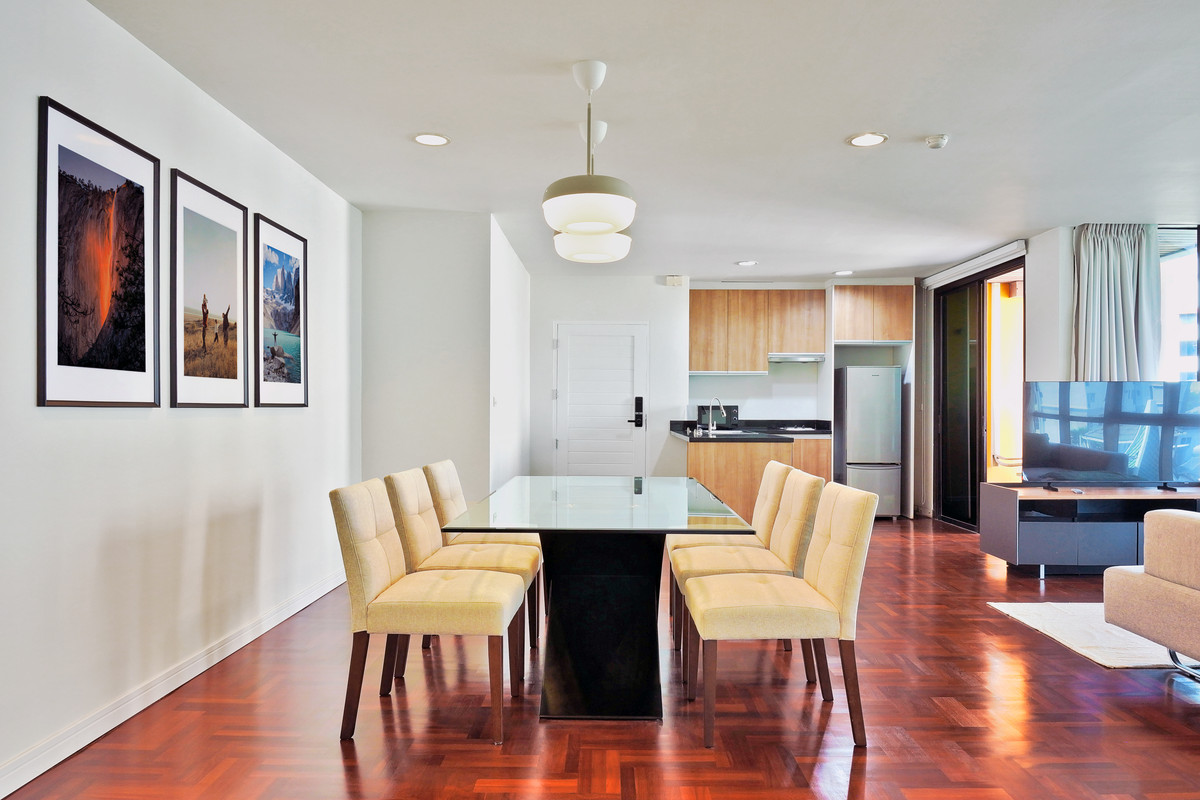 For RentKasetsart, Ratchayothin : 3 bedroom condo, completely renovated • Low Density • Pet Friendly • with private parking