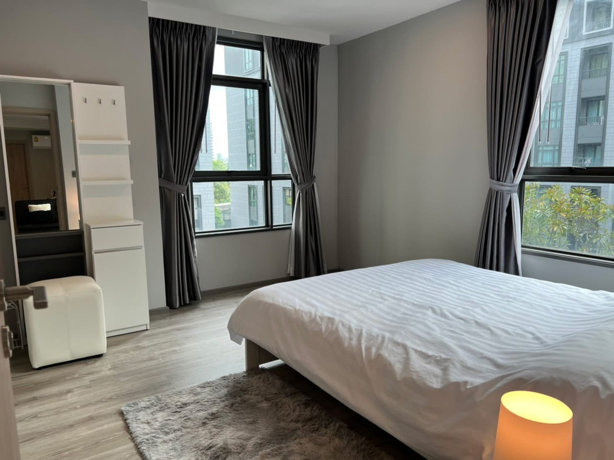 ขายคอนโดรัชดา ห้วยขวาง : 🌟 ขายด่วน! Maestro 19 (รัชดา 19 – วิภาวดี 16)  คอนโดเลี้ยงสัตว์ได้ | 2 ห้องนอนใหญ่ | วิวสระ | พร้อมเข้าอยู่  🔹 ราคาเพียง 6,890,000 บาท  