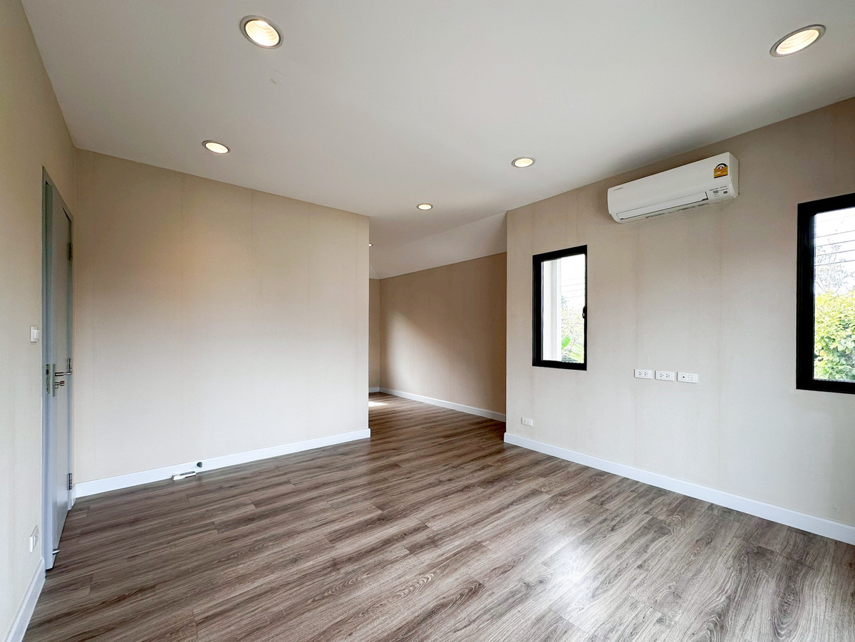 For RentHousePhutthamonthon, Salaya : Single house Pave Pinklao - Salaya / 5 bedrooms (FOR RENT), Pave Pinklao - Salaya / Detached House 5 Bedrooms (FOR RENT) BALL076