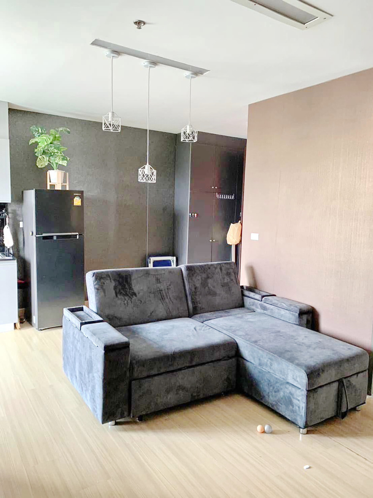 For RentCondoPattanakan, Srinakarin : For rent 2 bedroom, 6th floor The Parkland Srinakarin, near to MRT Si-Lasalle