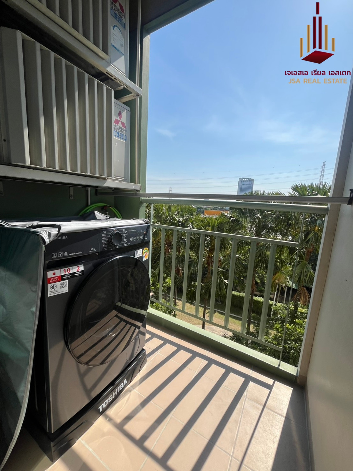 For RentCondoPattanakan, Srinakarin : ✨ For Rent: Lumpini Place Srinakarin - Huamark Station Condo ✨ 💰 Only 10,000 THB/month