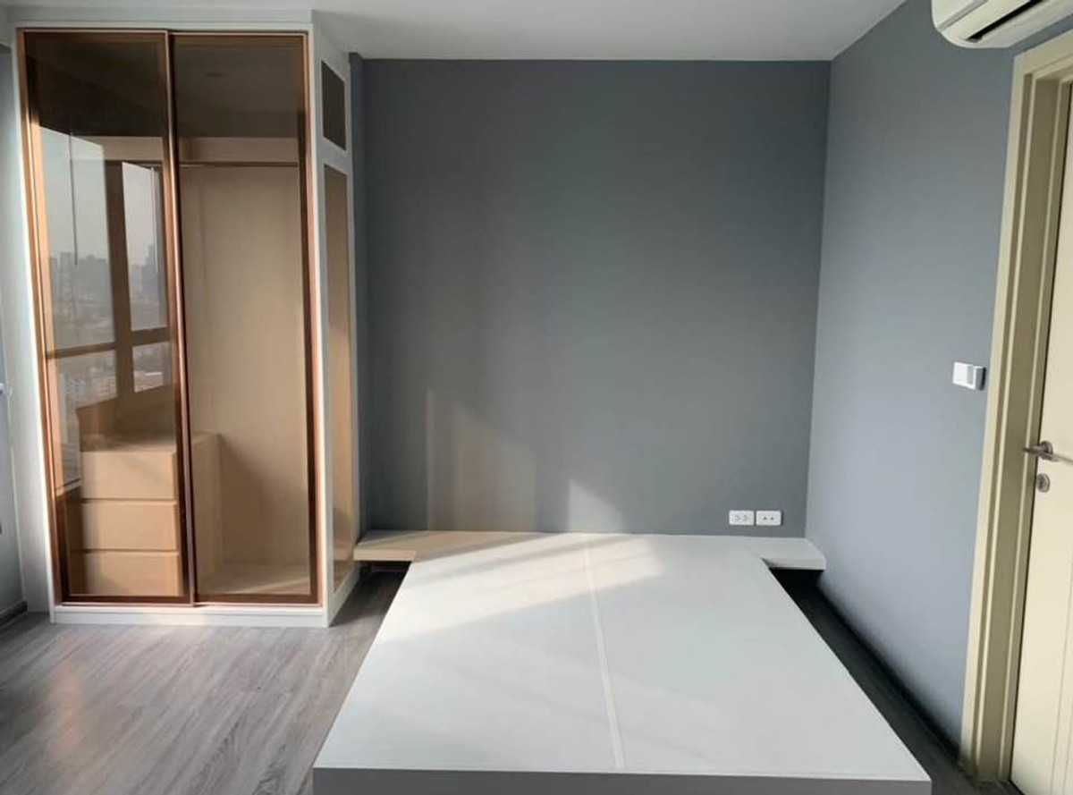 For RentCondoRama9, Petchburi, RCA : (Code HR080) Condo for rent THE BASE Rama 9-Ramkhamhaeng. Near The Mall Ramkhamhaeng