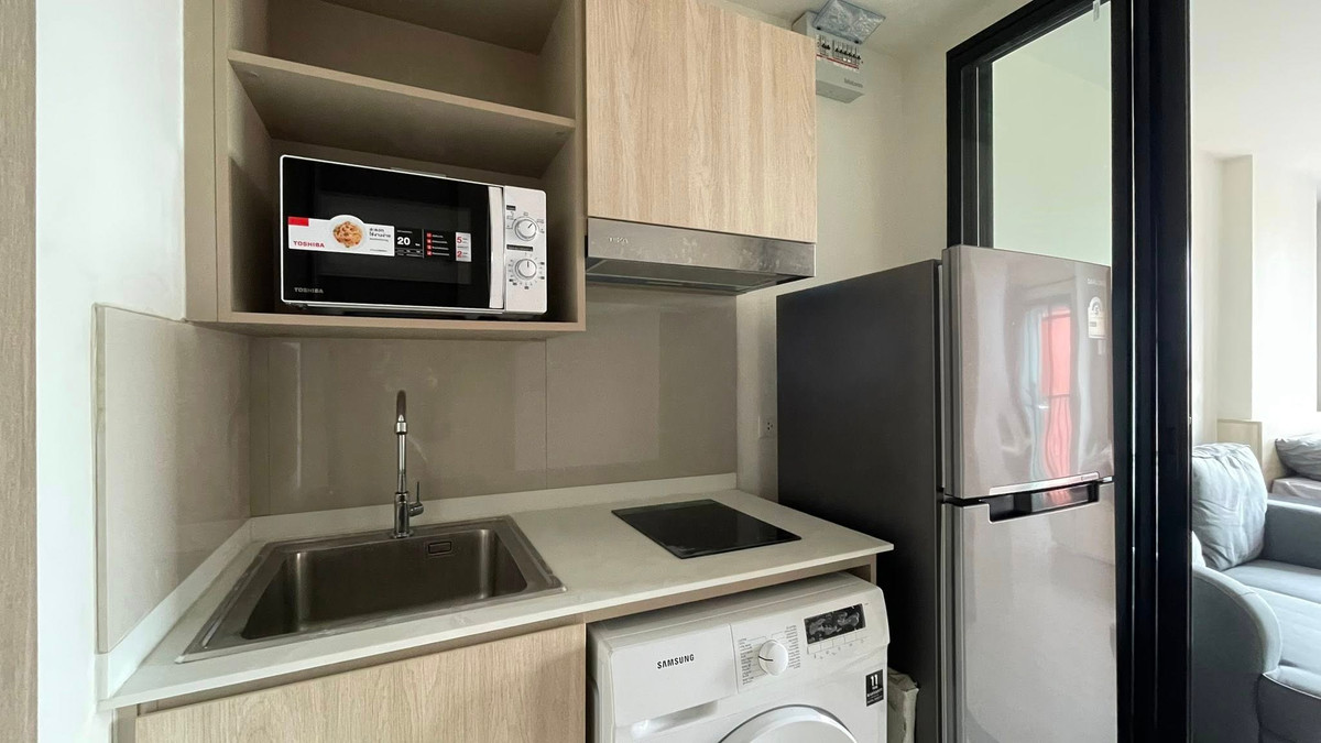 For RentCondoKasetsart, Ratchayothin : Condo for rent, The MUVE Kaset, near Kasetsart University, 700 meters. *The room was not affected by the earthquake.