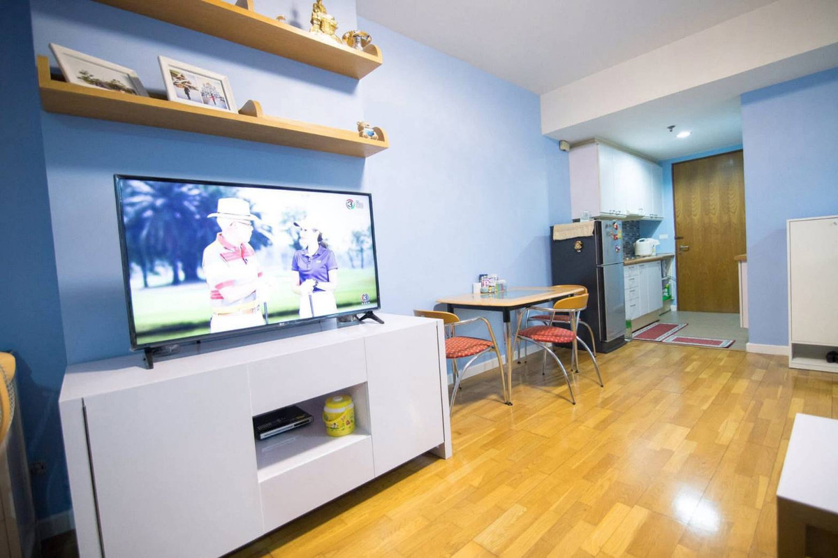 For SaleCondoSathorn, Narathiwat : Ready to move  Studio  at location Sathorn Silom  Road  !!! best price 