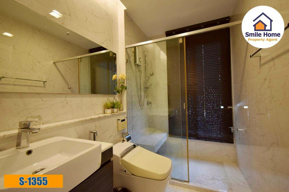 For SaleHouseLadkrabang, Suwannaphum Airport : Single house for sale Manthana On Nut-Wongwaen 4  The house is ready to move in, the biggest tie.