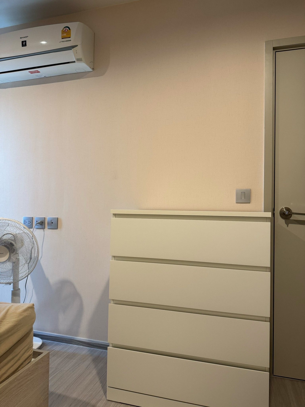 For RentCondoSamut Prakan,Samrong : For rent 📍 Aspire Erawan Prime 📍 Fully furnished and equipped, near BTS Erawan