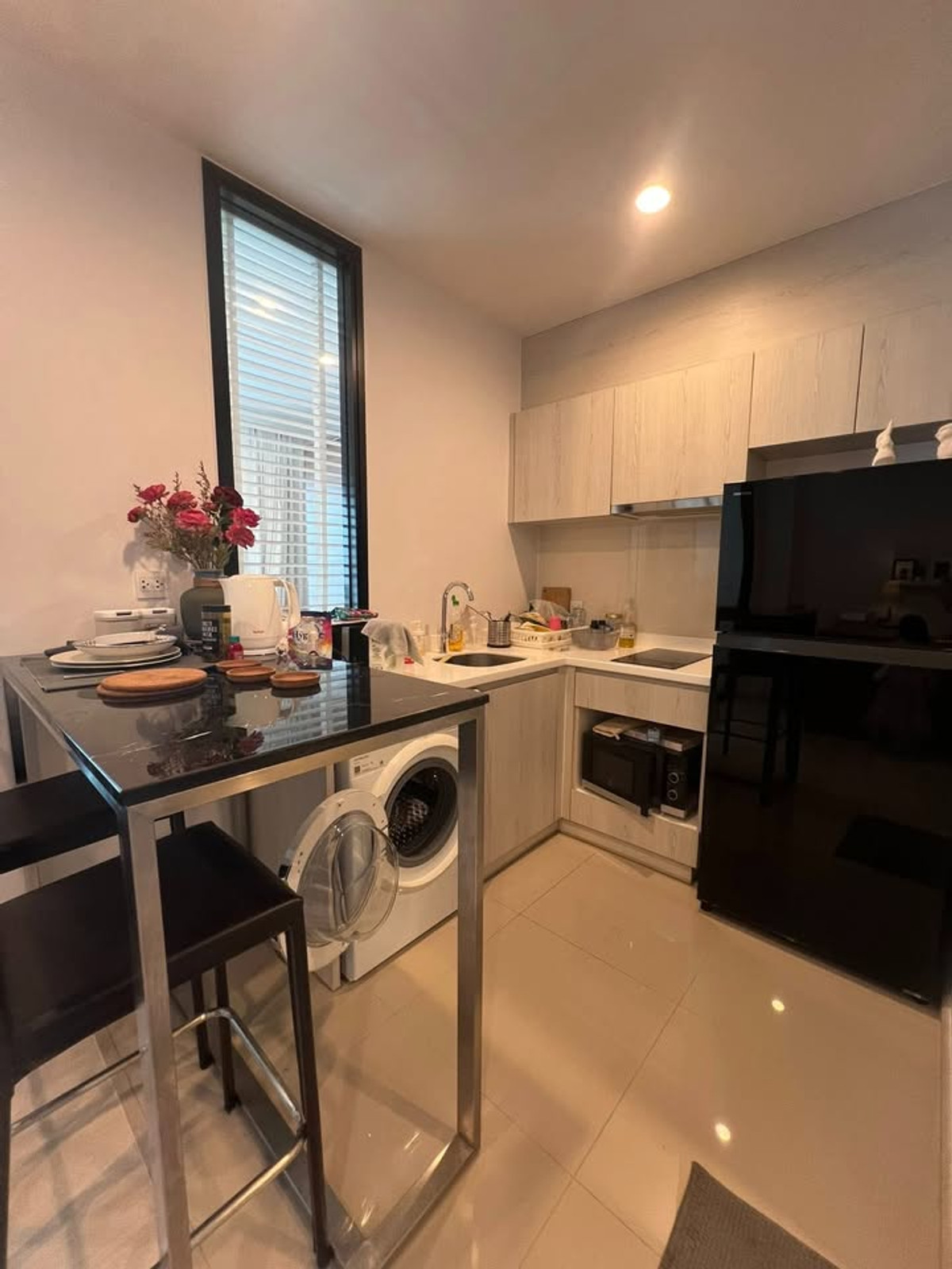 ให้เช่าคอนโดพระราม 9 เพชรบุรีตัดใหม่ RCA : เช่าคอนโด Life Asoke/ไลฟ์ อโศก (B6812010)