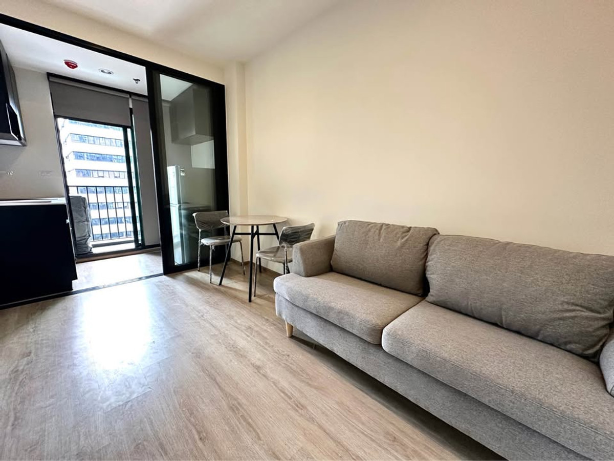 For RentCondoRama9, Petchburi, RCA : ⭐️ Noble Nue District R9 ⭐️ 1 bedroom, 30.2 sq m., beautiful room, decorated, ready to move in.