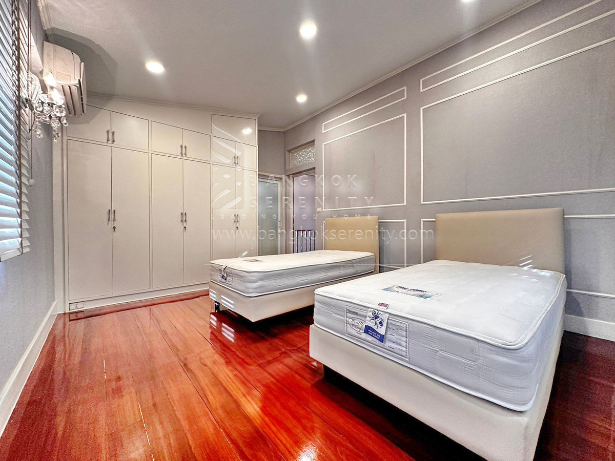 ให้เช่าบ้านพระราม 9 เพชรบุรีตัดใหม่ RCA : Single House for Rent with Private Pool – Rama 9 / Soonvijai