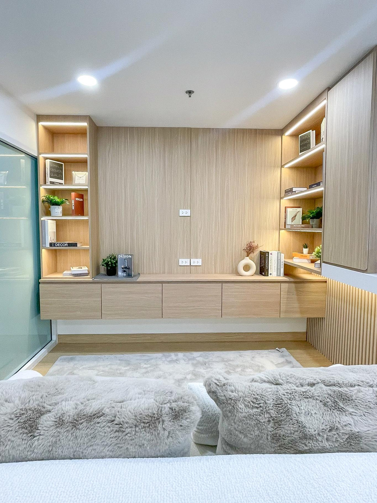 For SaleCondoSeri Thai, Ramkhamhaeng Nida : Here it comes.....BANGKOK HORIZON Ramkhamhaeng, large room 40 sq m.s, best price in this zone. Newly built room, fully furnished, ready to move in immediately 🔥🔥