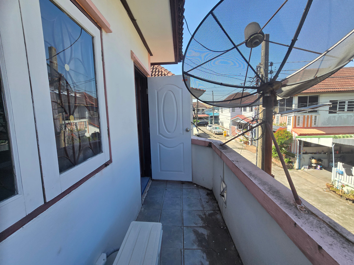 ขายบางแค เพชรเกษม : บ้านแฝด 2 ชั้น อารมณ์บ้านเดี่ยว หมู่บ้านไผ่ทอง2 เนื้อที่24 ตรว. บ้านสภาพดี พร้อมเข้าอยู่