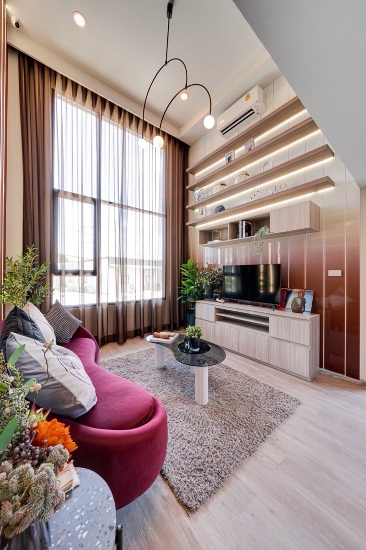 ขายดาวน์คอนโดสมุทรปราการ สำโรง : 🔥🏬ขายดาวน์🏬🔥เท่าทุน‼️ Origin Plug & Play E22 Station.. 2Bed 1Bath ห้องมุม..วิวแม่น้ำ💦 ~Rare Unit ราคา Presale 💸 Duo Space 2 ชั้น 34.5+18 sq.m. “2430”
