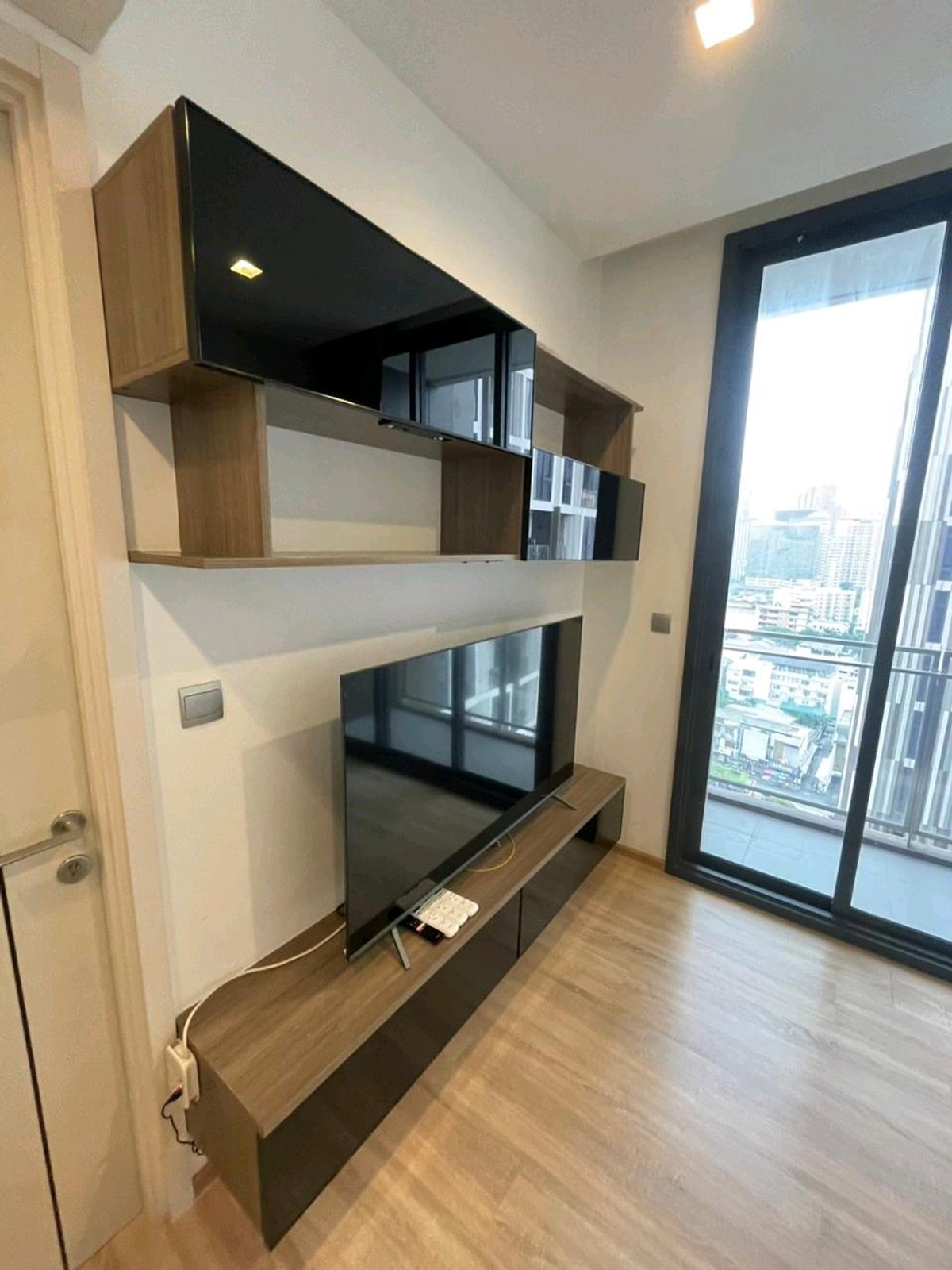 ให้เช่าคอนโดสะพานควาย จตุจักร : 🇹🇭 ให้เช่า The Line พหล-ประดิพัทธ์ ✨2นอน1น้ำ เฟอร์-ไฟฟ้าครบ พร้อมเข้าอยู่🎉