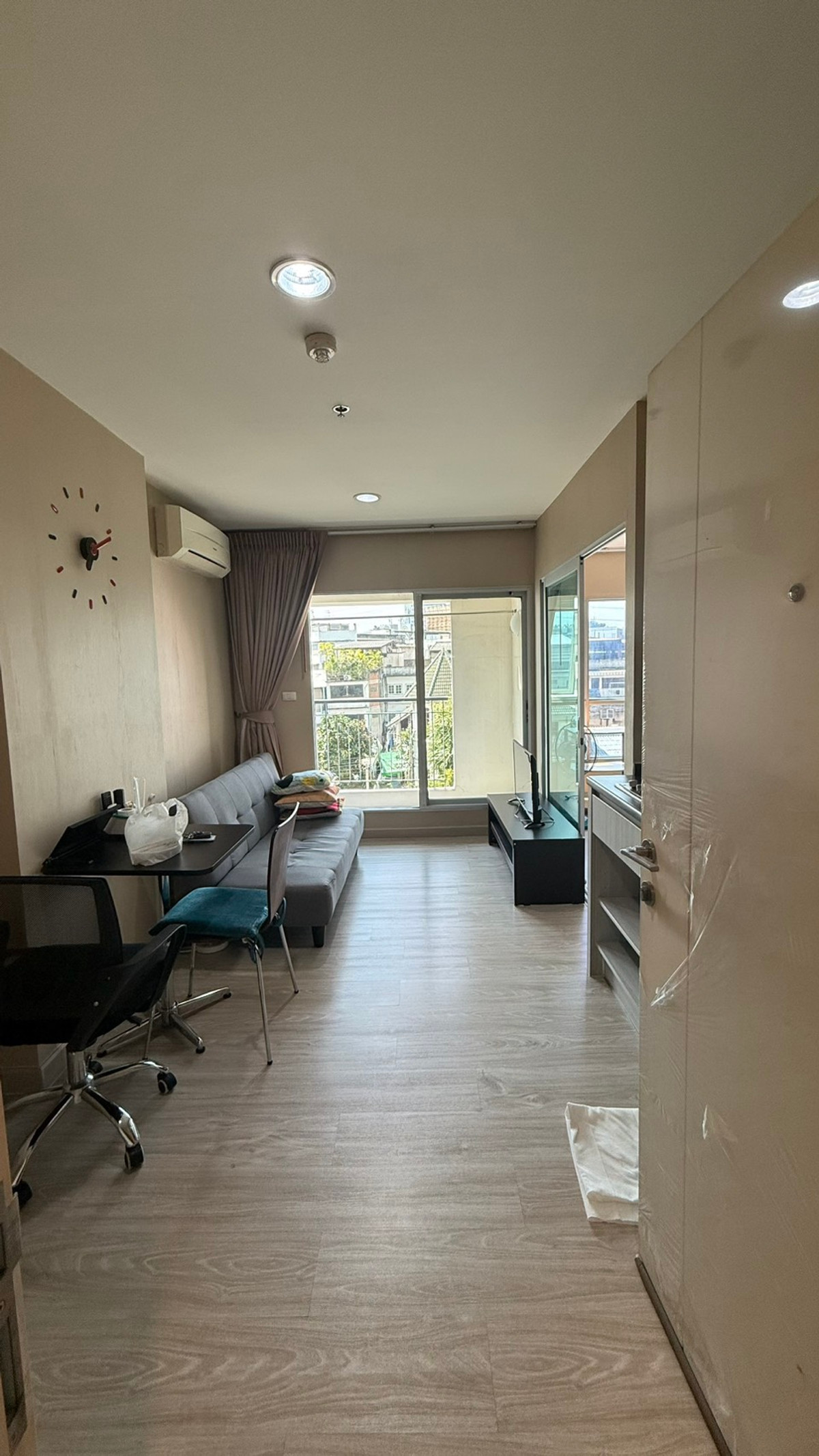 For RentCondoChaengwatana, Muangthong : Urgent for rent, Aspire Condo Ngamwongwan, best price LINE @nyle