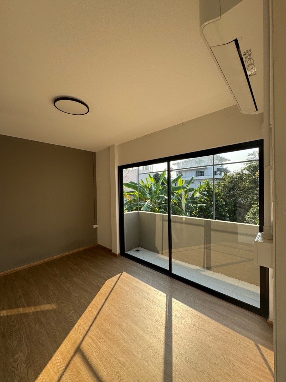 ให้เช่าโฮมออฟฟิศรัชดา ห้วยขวาง : โฮมออฟฟิศ รัชดาภิเษก | HOME OFFICE RATCHADA PHISEK