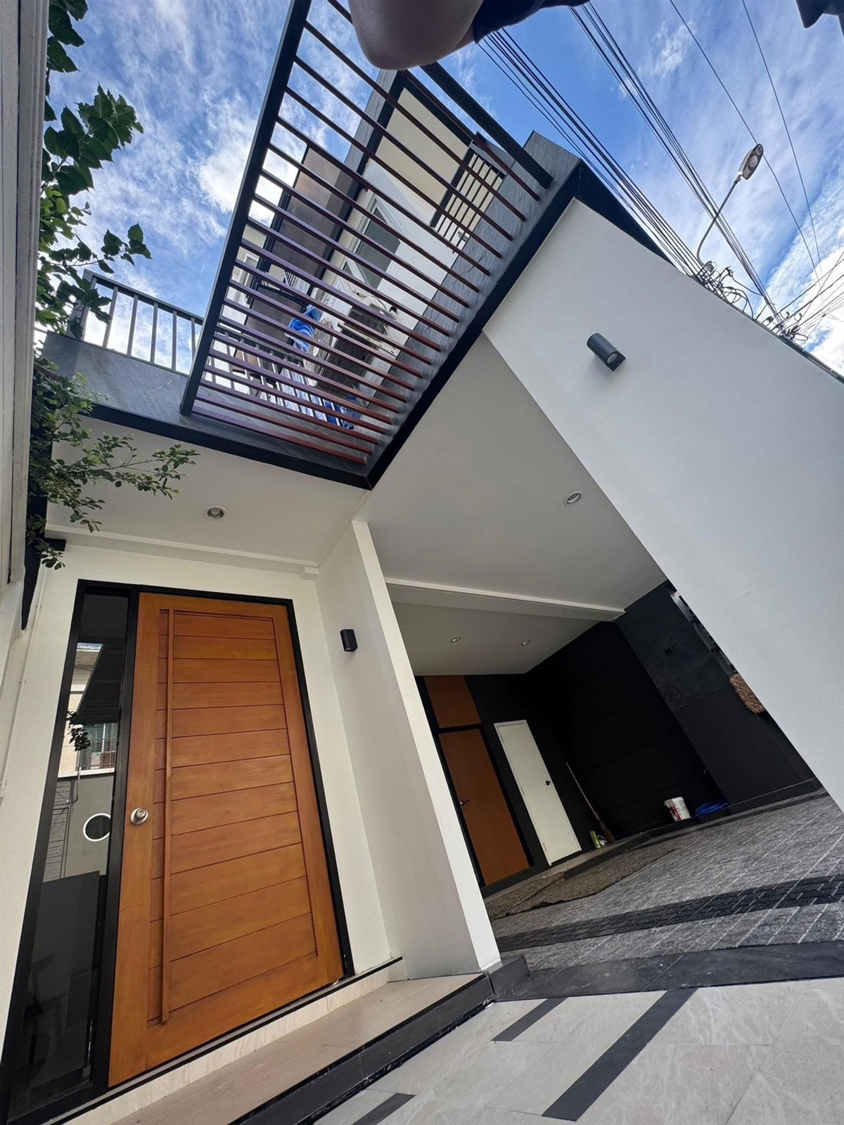 For SaleTownhomePattanakan, Srinakarin : ✨🏡 ❗️VILLETTE CITY – 3-story townhome, adding more than 400 sq m of usable space, equivalent to a single house, very good price ❗️063-2492899