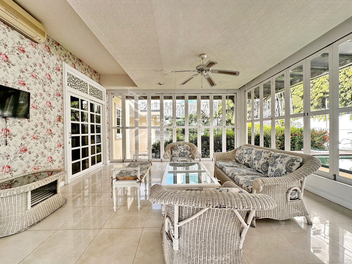 ให้เช่าบ้านพระราม 9 เพชรบุรีตัดใหม่ RCA : Single House for Rent with Private Pool – Rama 9 / Soonvijai