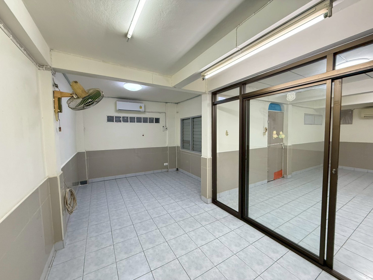 ให้เช่าบ้านรัชดา ห้วยขวาง : HK0642♛ให้เช่า บ้านเดี่ยว 4 ห้องนอน⚝รัชดา-ห้วยขวาง♜ใกล้ MRTสุทธิสาร 700 เมตร∞099-5919653,065-9423251▚Line@sureresidence