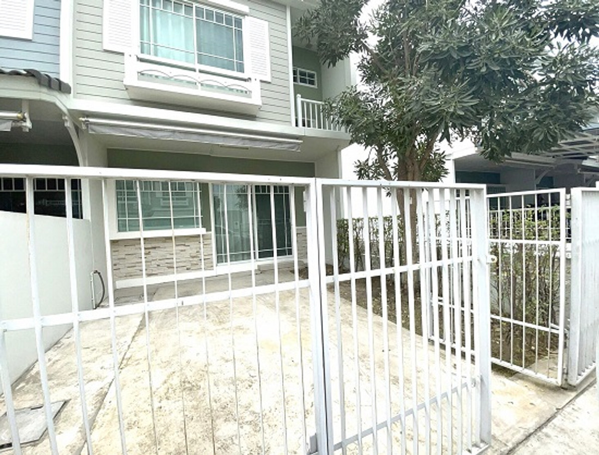 ให้เช่าทาวน์โฮมปทุมธานี รังสิต ธรรมศาสตร์ : ให้เช่า  ทาวน์เฮ้าส์ 2 ชั้น  แอร์ 1 เครื่อง 