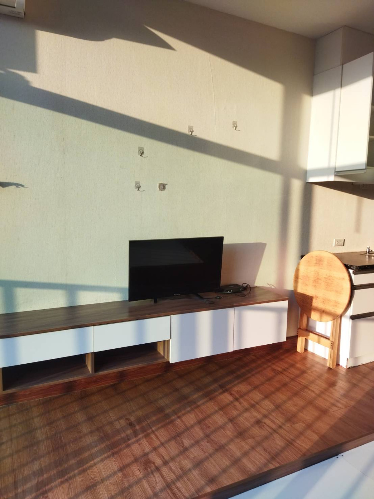 For RentCondoChaengwatana, Muangthong : Condo for rent, Proud Life Ngamwongwan 15, near Pantip Mall, Ngamwongwan.