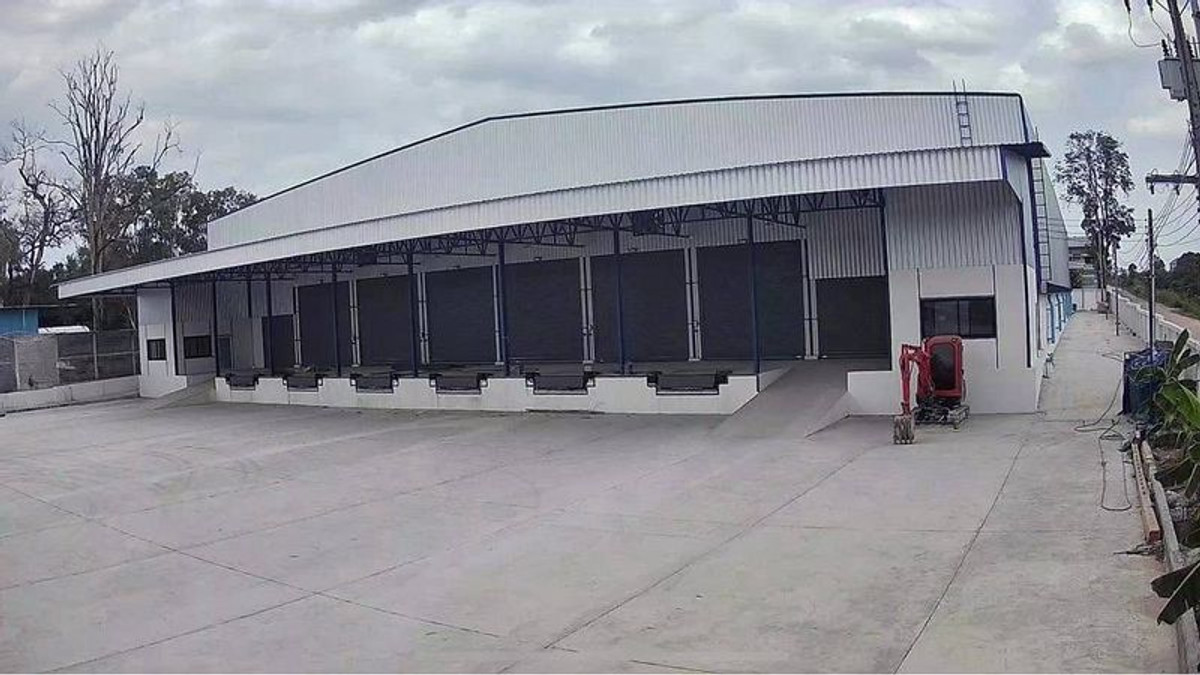For RentWarehouseSriracha Laem Chabang Ban Bueng : Warehouse for rent, 4,000 sq m, with office, near Laem Chabang Port, Sri Racha, Chonburi
