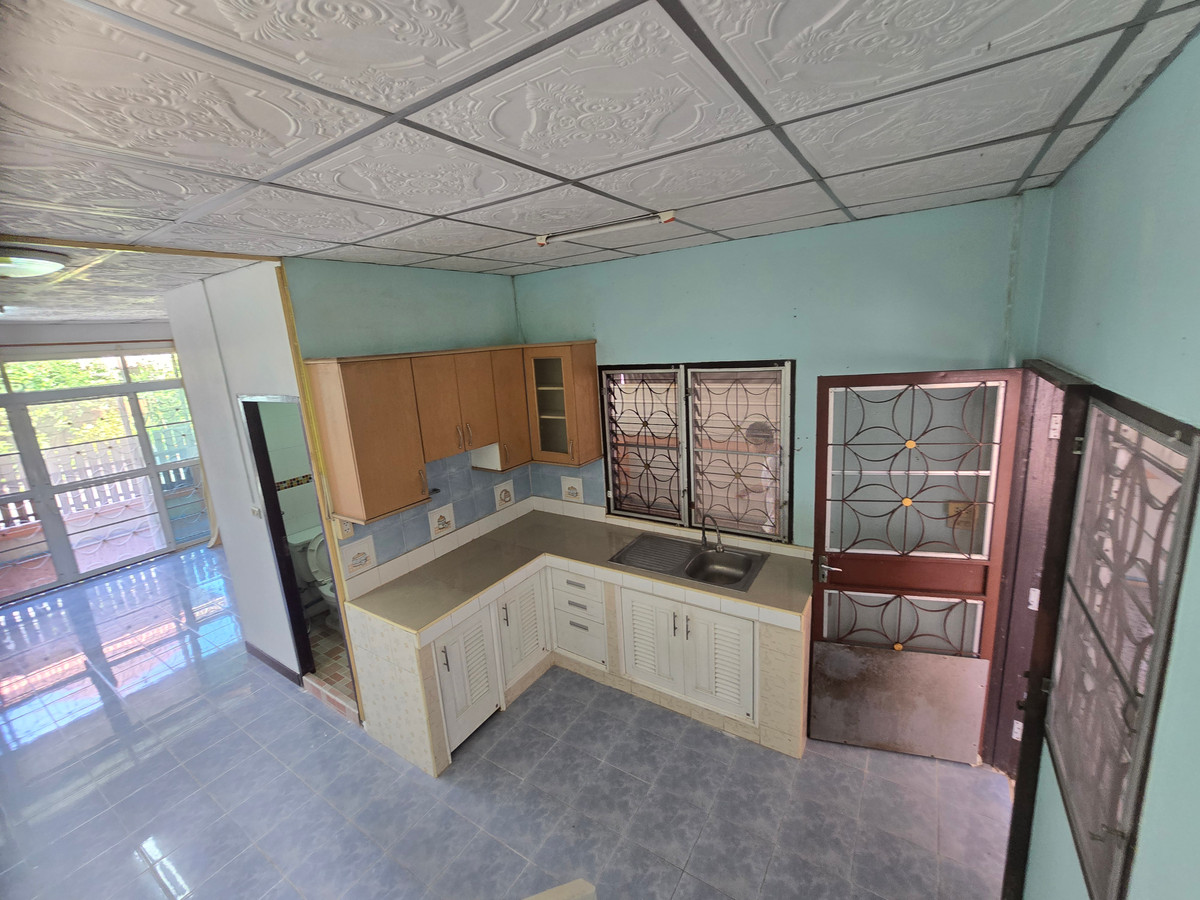 ขายบางแค เพชรเกษม : บ้านแฝด 2 ชั้น อารมณ์บ้านเดี่ยว หมู่บ้านไผ่ทอง2 เนื้อที่24 ตรว. บ้านสภาพดี พร้อมเข้าอยู่